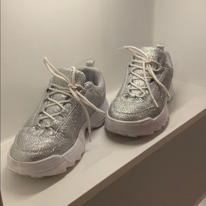 Steve Madden Glitter sneakers perfect condition